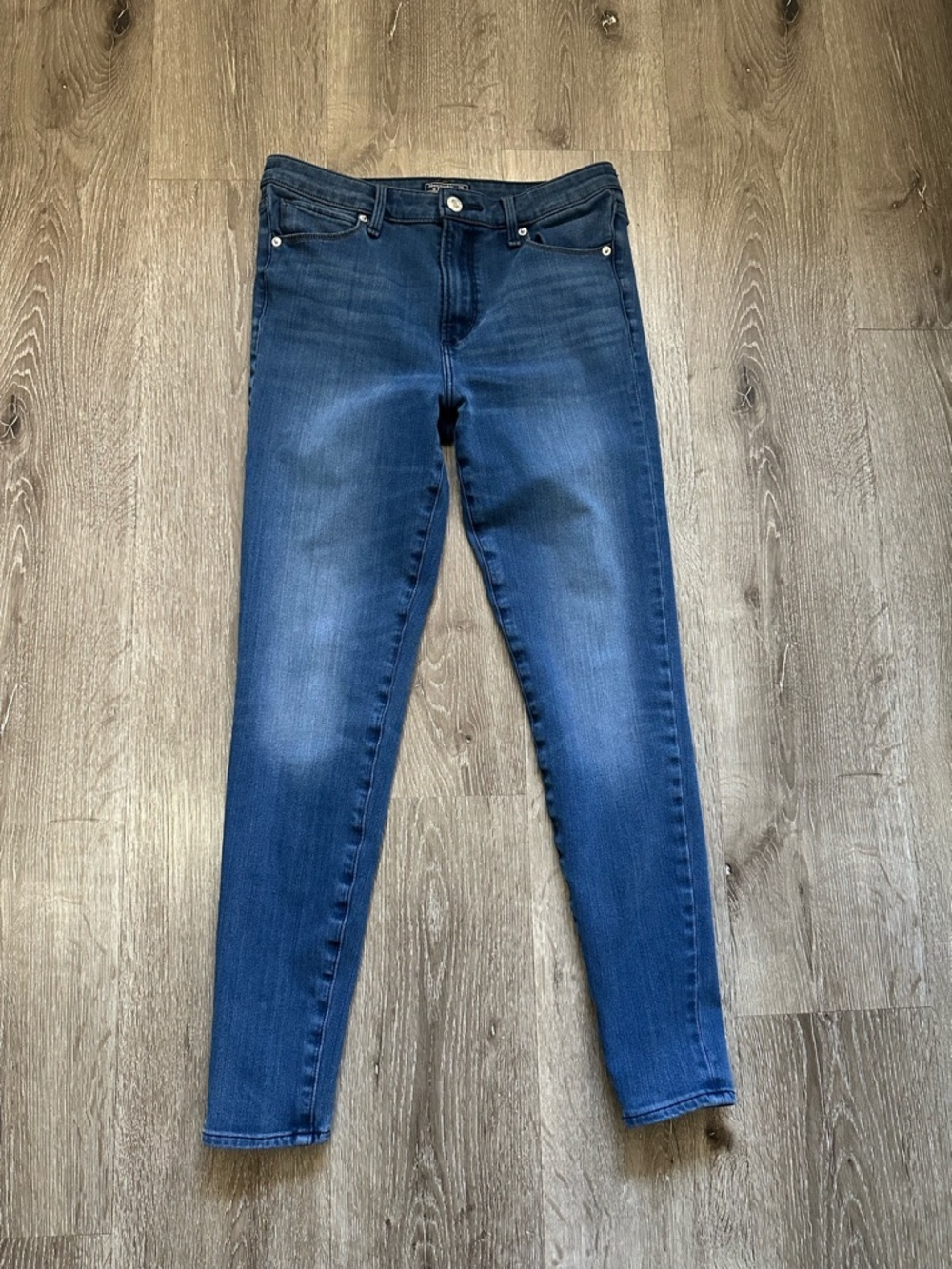 Abercrombie & Fitch Women's Blue Skinny Jeans